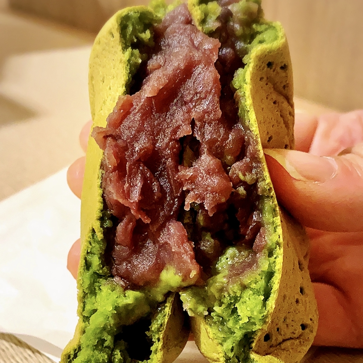 「一〇八抹茶茶廊 吉祥寺店」でいただいた「あずき」”160円(税別)