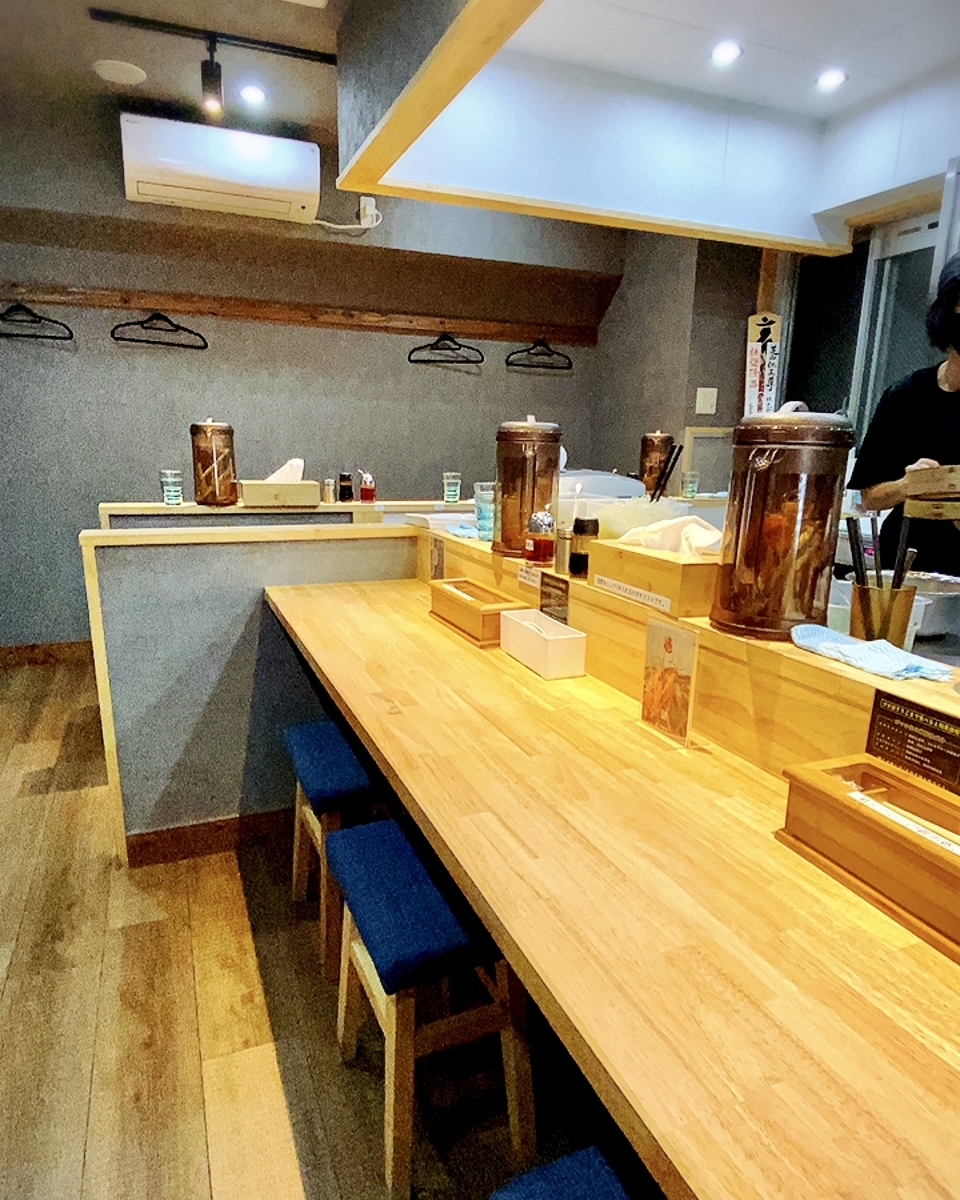 担々麵 一龍の店内雰囲気