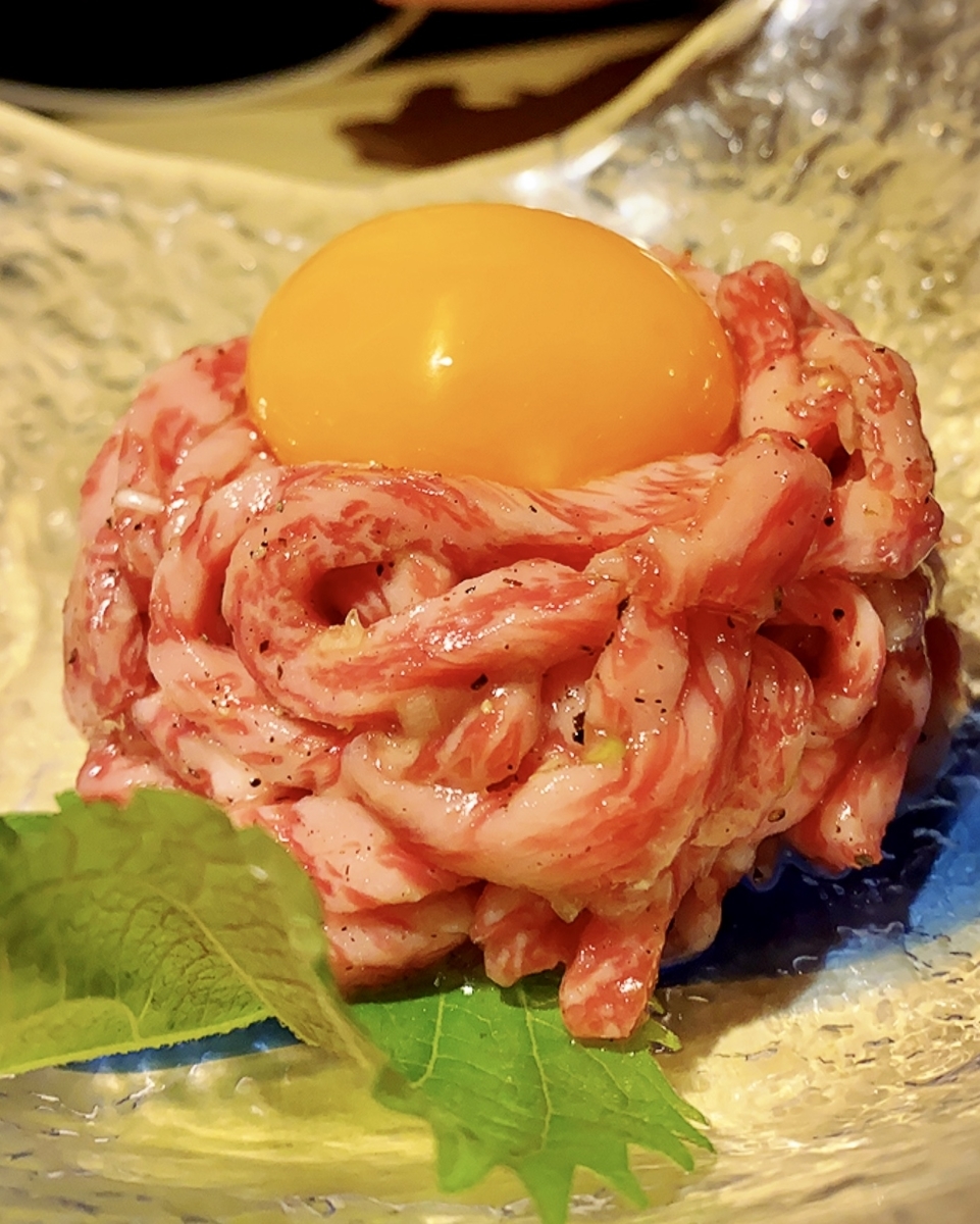 「セパラン」でいただいた「塩ユッケ」”1600円(税込)