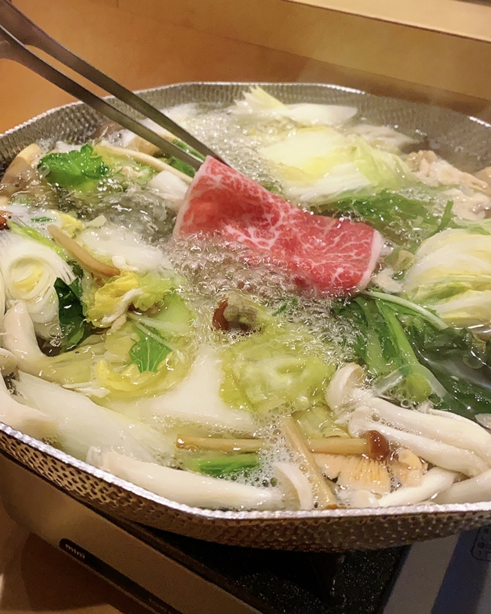 「銀座しゃぶ輝 新橋店」は日本の三大和牛をしゃぶしゃぶでおいしく堪能できるお店でした