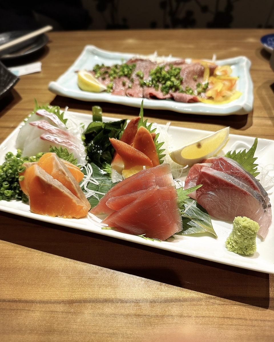 「時間無制限 食べ飲み放題 165種 匠 溝の口駅本店 」でいただいた「市場直送お造り5点盛り合わせ（1人前）」”1280円（税別）