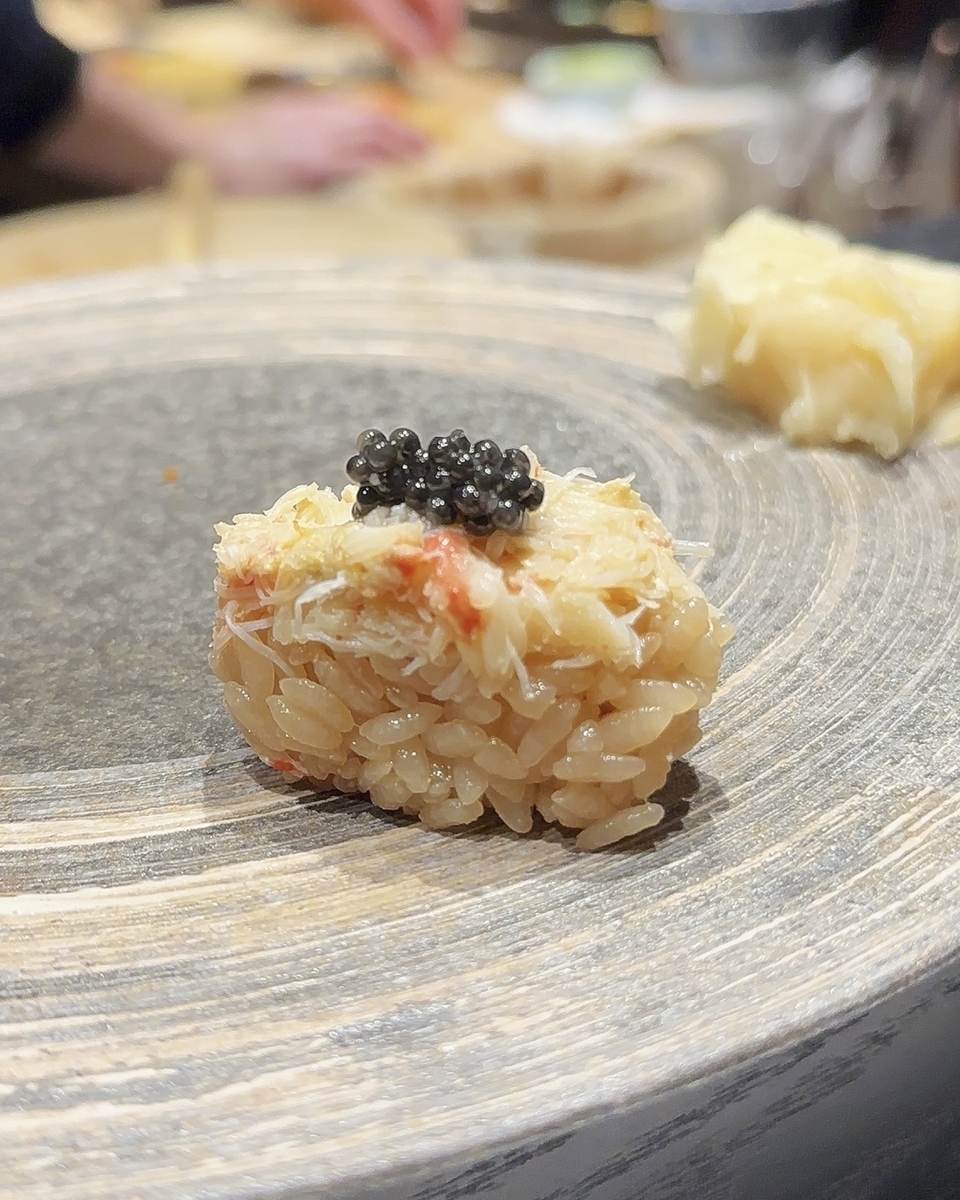 「鮨 五十六歩」でいただいた「鮨20貫と甘味食べ放題お任せコース」”16500円(税込)3