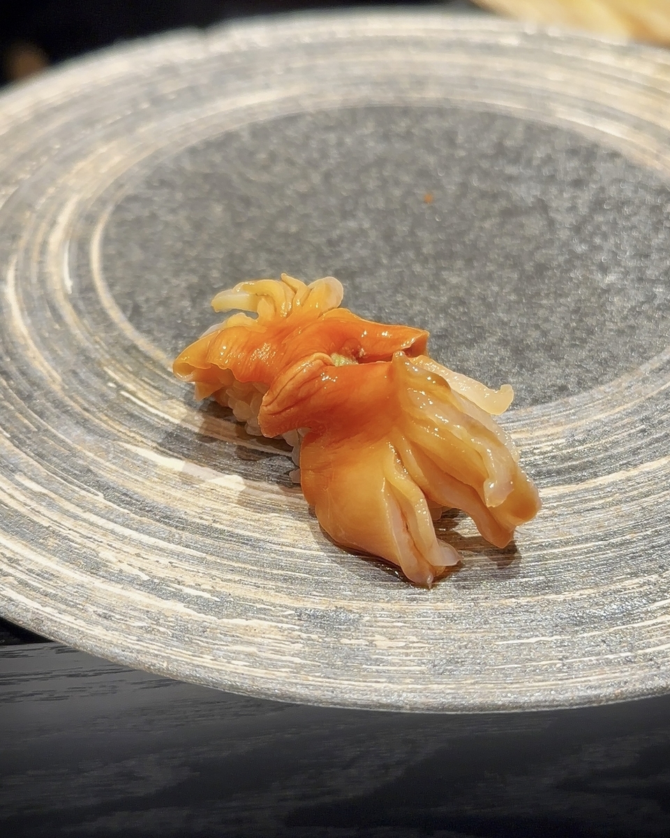 「鮨 五十六歩」でいただいた「鮨20貫と甘味食べ放題お任せコース」”16500円(税込)4