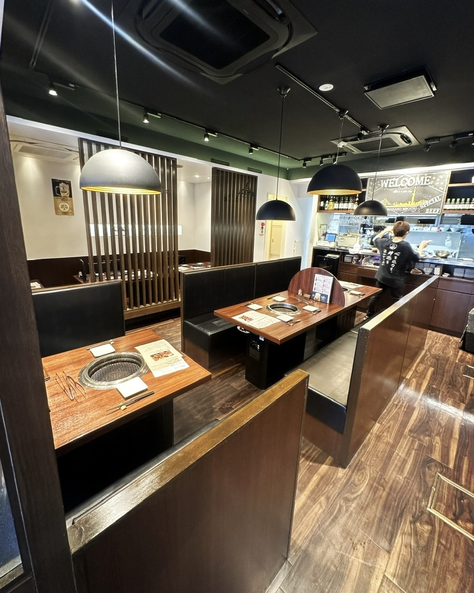 実際に「焼肉 ONAKANOMIKATA」へ訪れて感じた魅力  3-1. 店内の雰囲気とサービス