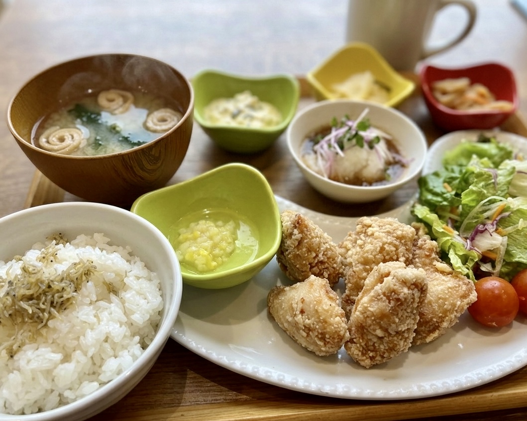 chawan エキュート立川店:抜群の利便性と居心地の良さ、マルチに使える駅ビル内の和カフェ