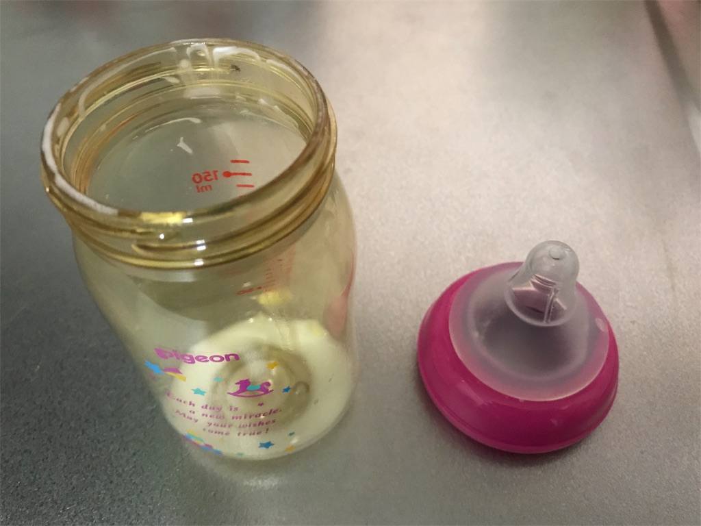 哺乳瓶の洗い方 簡単キレイにパパでもできる ココブログ 3歳 0歳児パパが子育てを楽しみながら成長する記録