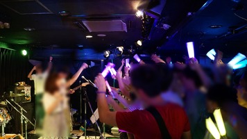 観客1