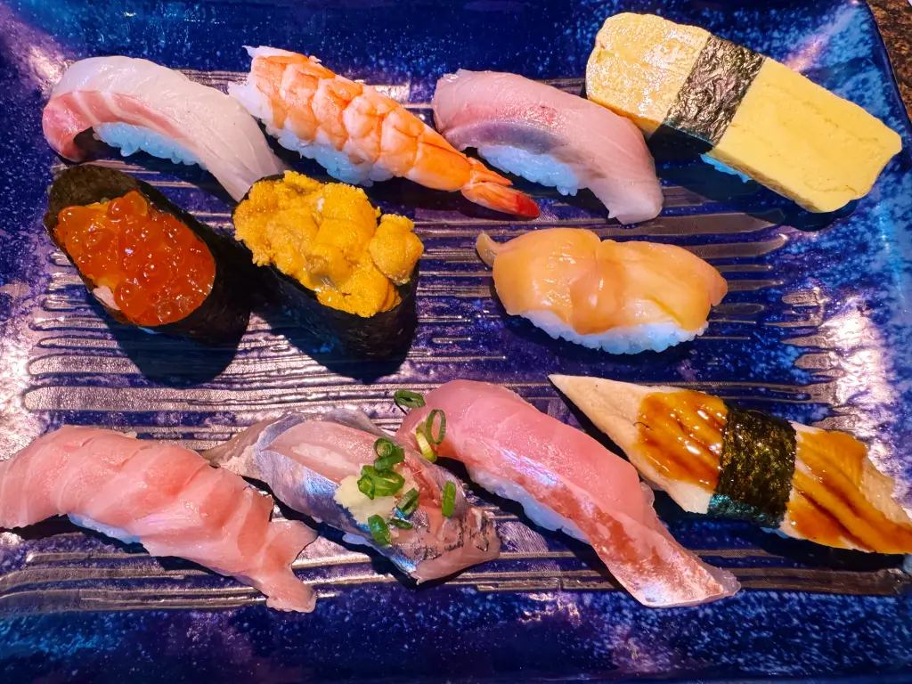熱海 仲見世通りのすしの磯丸で遅めのランチ｜コスパ最強！ - グルメ