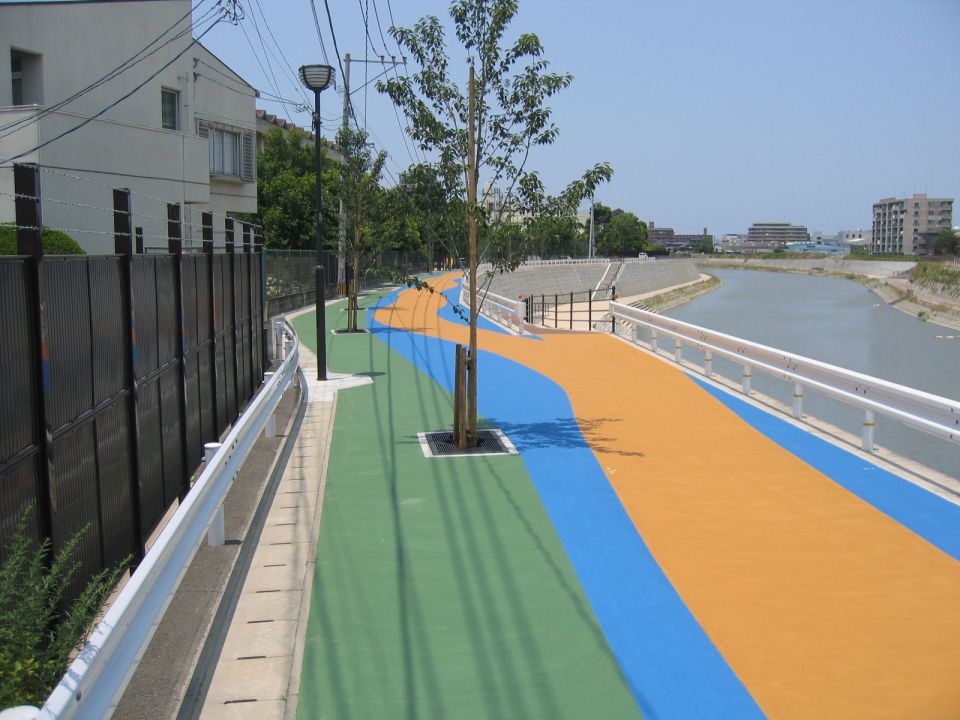 外構駐車場を作ろう 節約する3つの極意 空想工務店