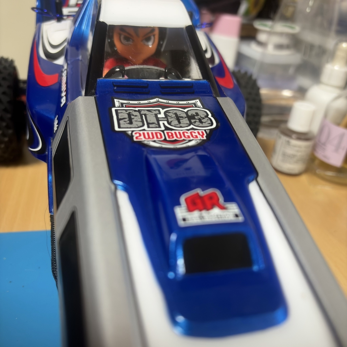 ラジコン】ドライバー乗せたよ。レーシング ファイター (DT-03