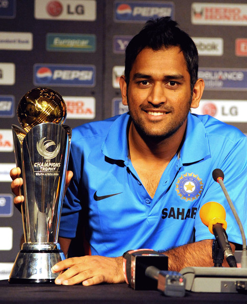 主人公は現役選手 M S Dhoni The Untold Story インド映画でちょっと休憩