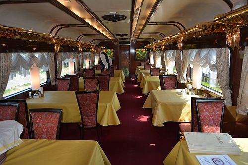 トワイライトエクスプレス ダイナープレヤデス その2 Diner Preiades 赤 黒 黄色日記