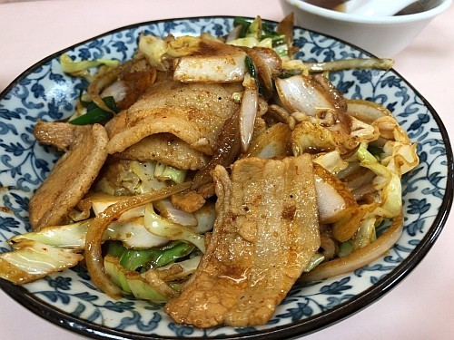 お茶の水 中華料理 やまだ 赤 黒 黄色日記