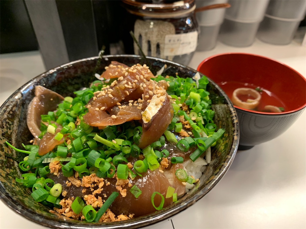 ジャークプラウンとココナッツ丼のレシピ