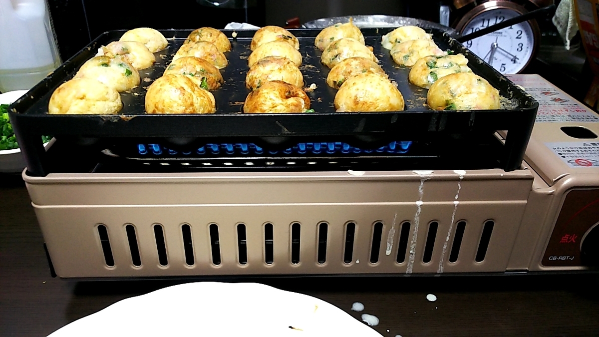 イワタニ炉ばた大将でたこ焼きを作った こんくん ほのぼの日記 イワタニ炉ばた大将でたこ焼きを作った こんくん ほのぼの日記