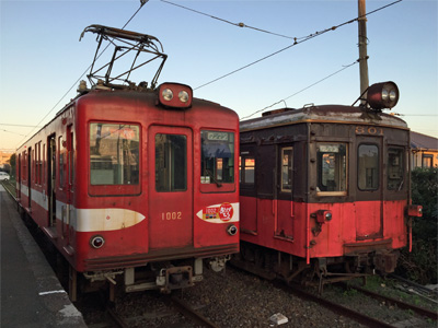 銚子電鉄デハ1002とデハ801＠外川駅(2014/11/22)