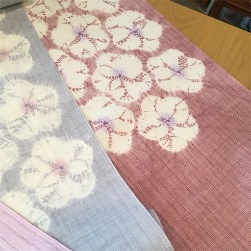 8922 未使用　　絞り（しぼり）の帯　手描きの帯　金粉 洒落帯　　流れに花 8922 未使用絞り（しぼり）の帯手描きの帯金粉 洒落帯流れに花