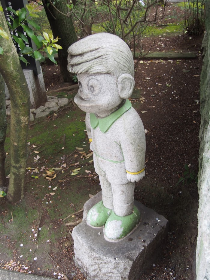 人を旅人たらしめるもの ドラえもん神社 そこにしかない個性 それはオブザイヤー
