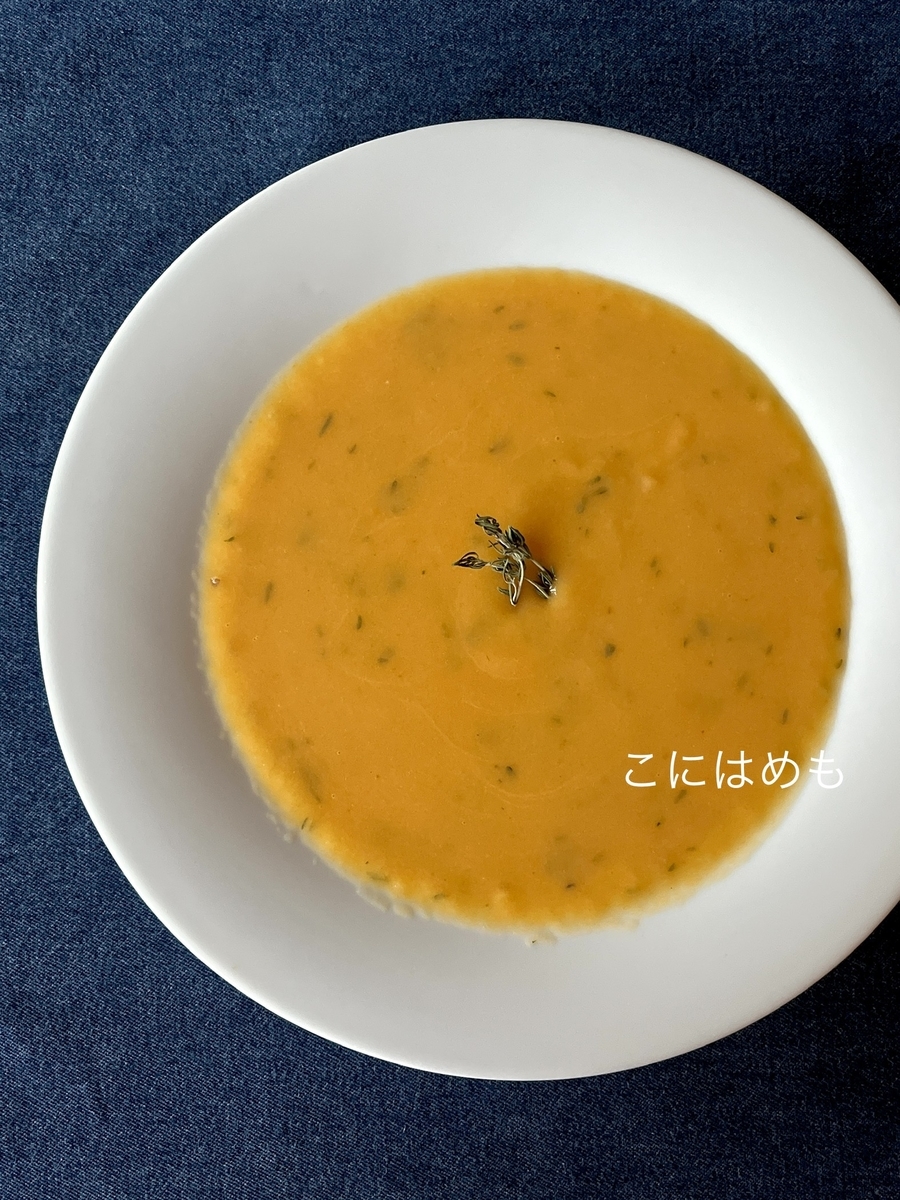 牛乳なし・小麦粉なし。お鍋で煮るだけ！簡単「さつまいも&じゃがいもとりんごのポタージュ」