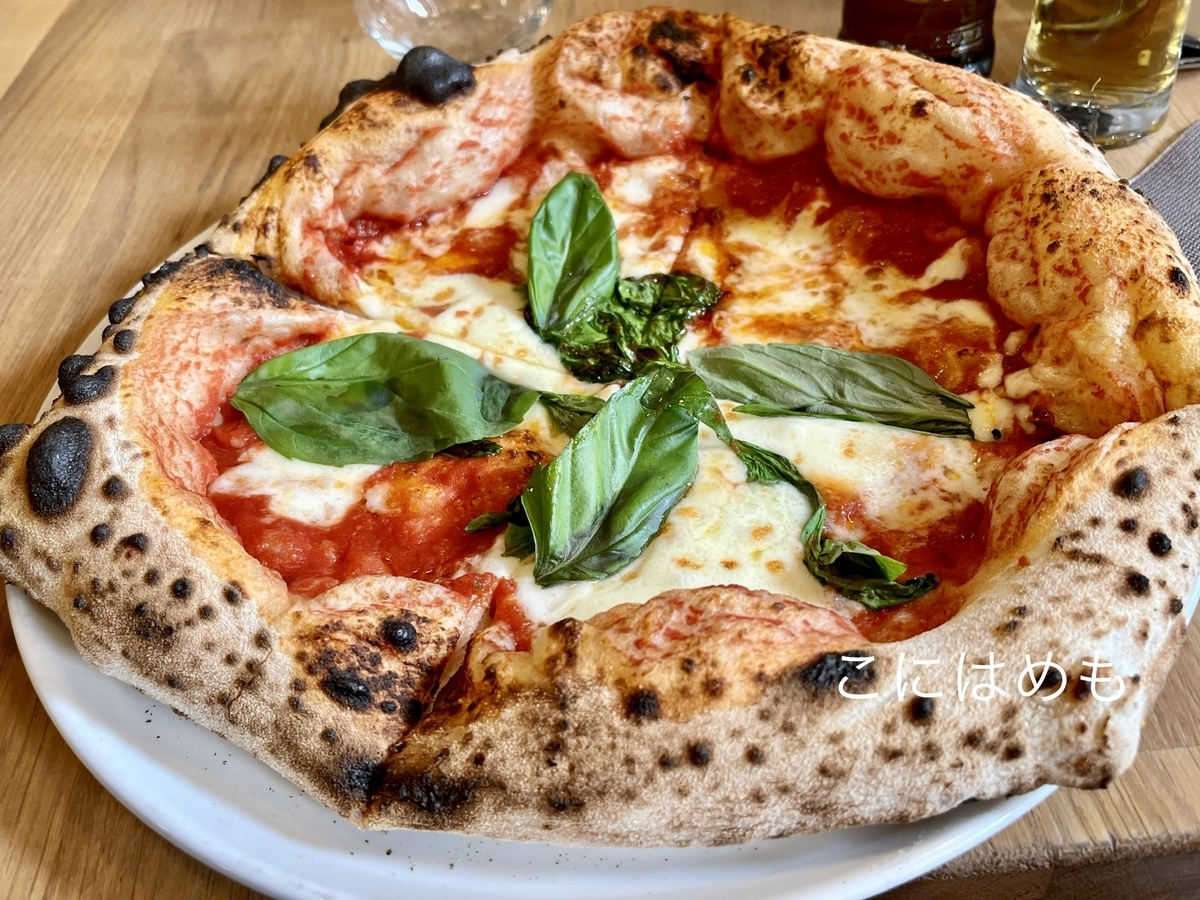 釜焼き「ナポリピザ」Pizza napoletana:ピッツァ ナポレターナ。