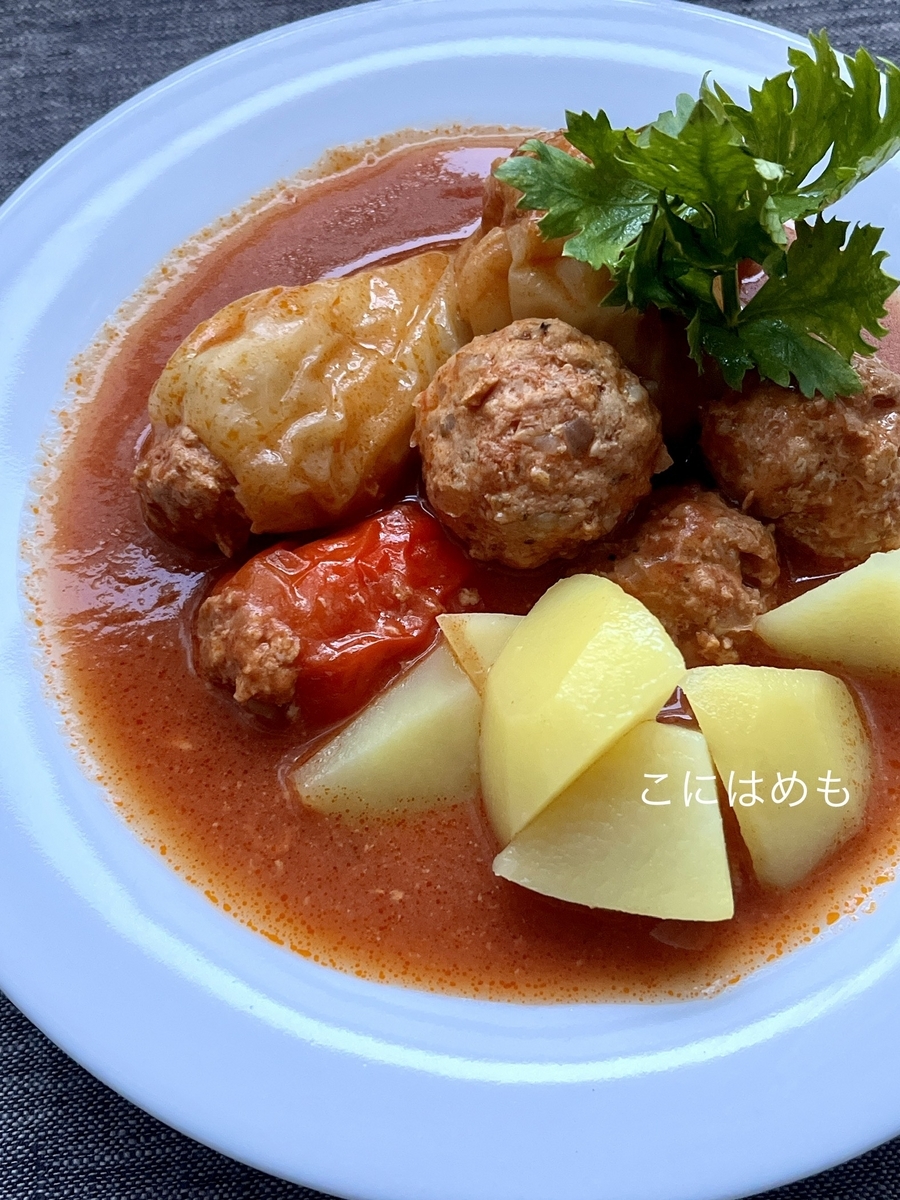 【ハンガリー料理】作り置きにもぴったり！パプリカの肉詰め 「Töltött paprika:トゥルトゥットゥ パプリカ」