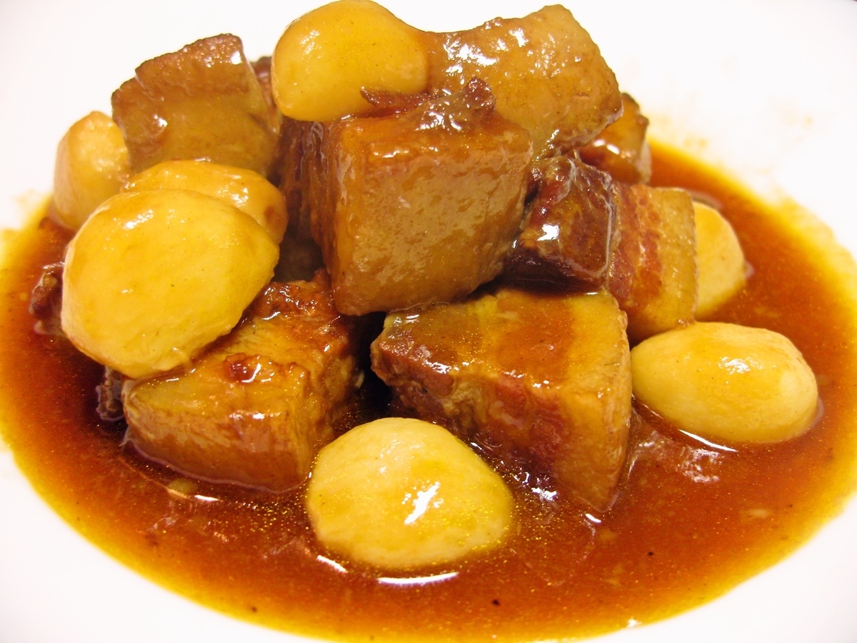 豚バラ肉とニンニクのピリ辛醤油煮