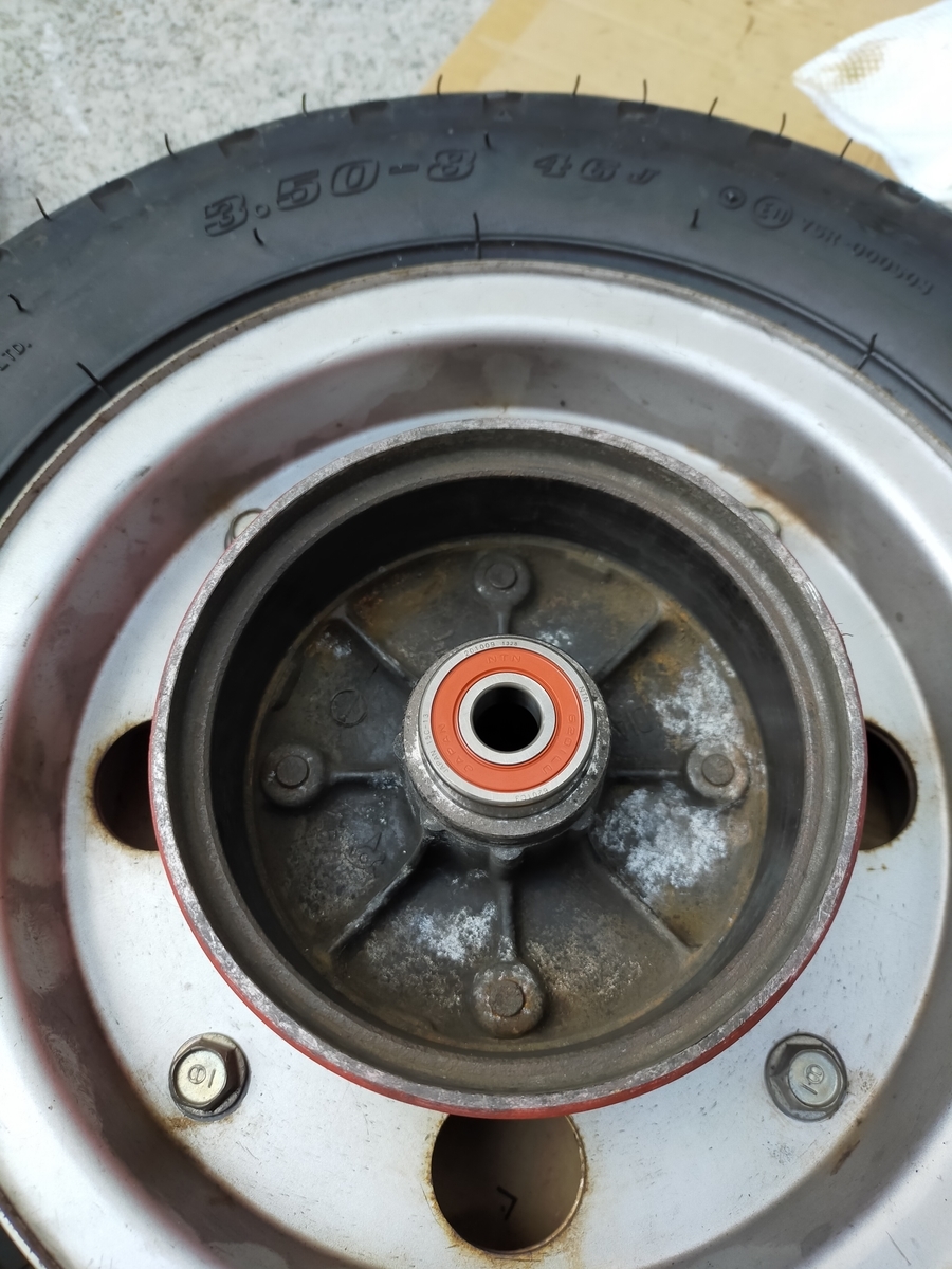 モンキーの前後ハブベアリング交換 もん モン Monkey