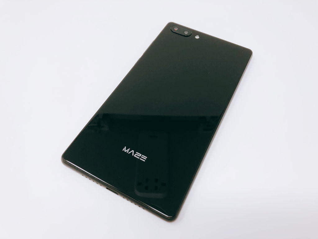 レビュー 極限まで薄くした3辺ベゼルレス6インチスマホ Maze Alpha ログ