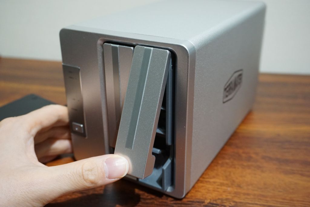 レビュー】TerraMaster F2-210 | はじめてのNASにおすすめ。設定から