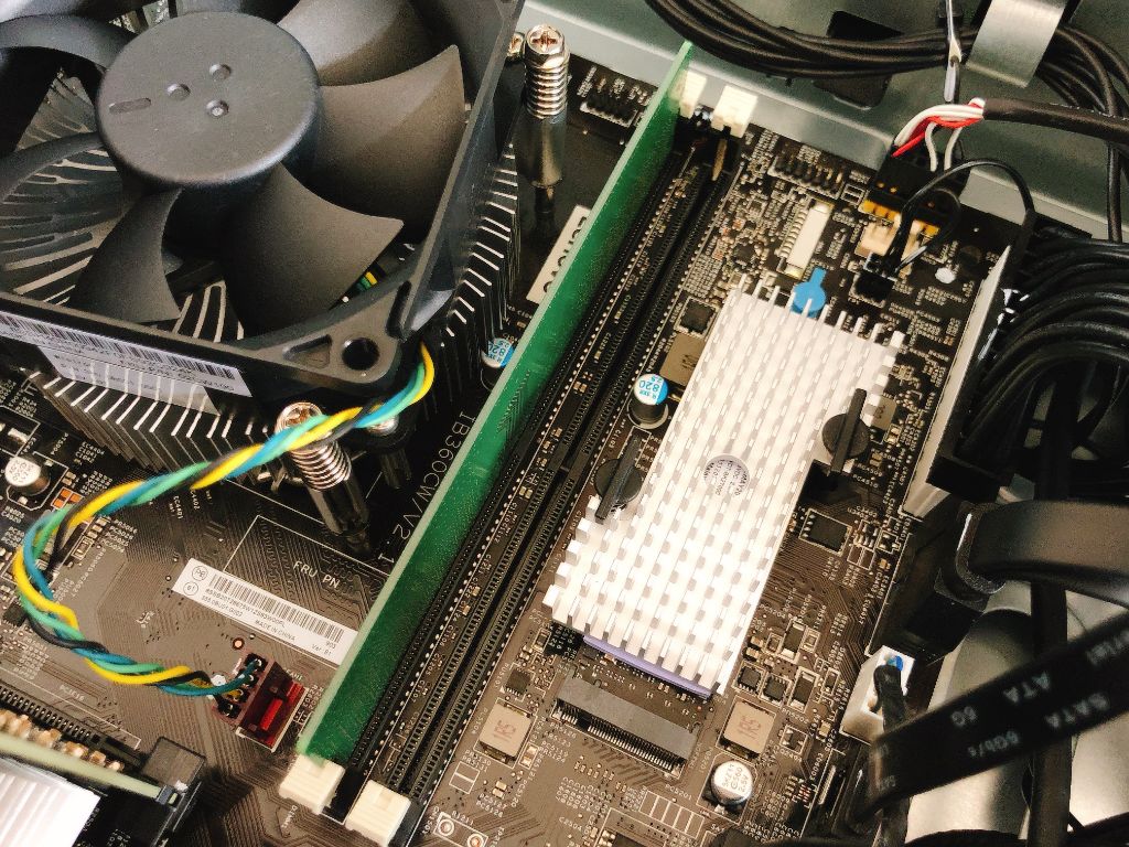 【動作品】Lenovo LEGION T530 CPU換装 メモリなし レノボ Legion T530 (2019年モデル) レビュー：冷却性能が高く手頃な