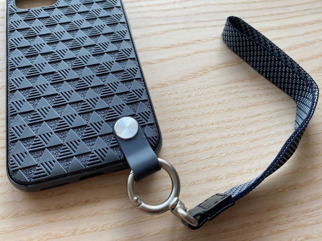 moshi Altra for iPhone 11 Pro レビュー】デザイン性良し!リスト moshi Altra for iPhone 11 Pro レビュー】デザイン性良し!リスト