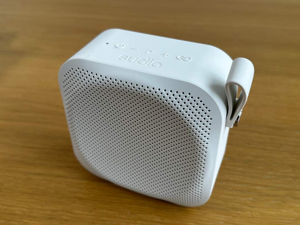Sudio F2 レビュー】プレゼントに最適。高音質＆北欧デザインの