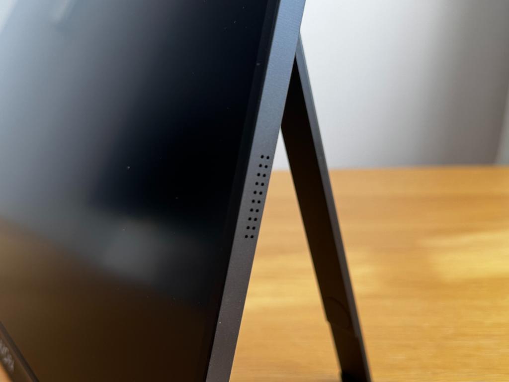 Arzopa Z1RC レビュー】広く使える2.5K！USB-Cケーブルで出力できる