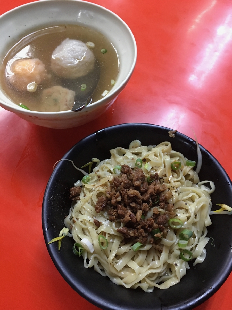 台中第二市場 三代福州意麵老店　福州乾意麵 総合丸子湯