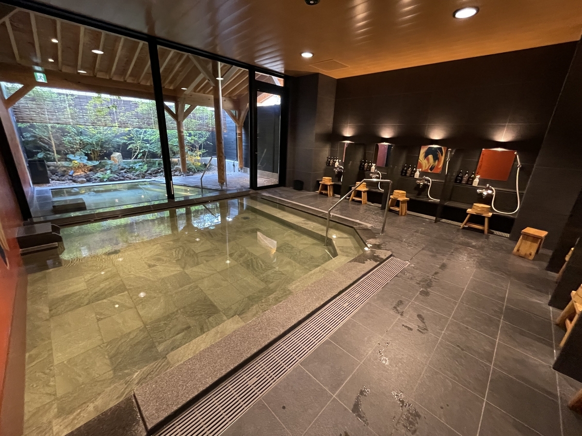一人旅＆ワーケーション向け！暮らす感覚でステイできる「道後hakuro」の大浴場