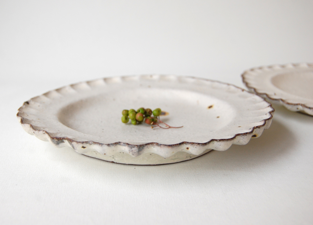 土の温かみを感じるほっこりとしたうつわ｜村上直子 - うつわと道具や