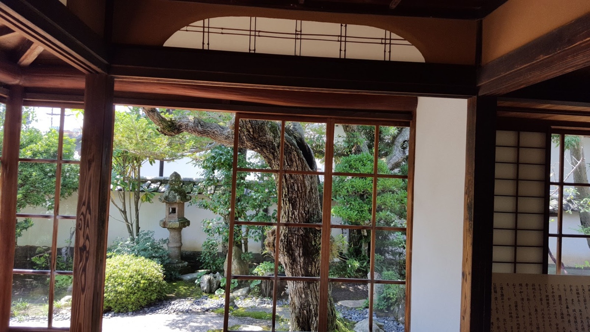 f:id:korokoroblog:20191219183023p:plain f:id:korokoroblog:20191219183023p:plain