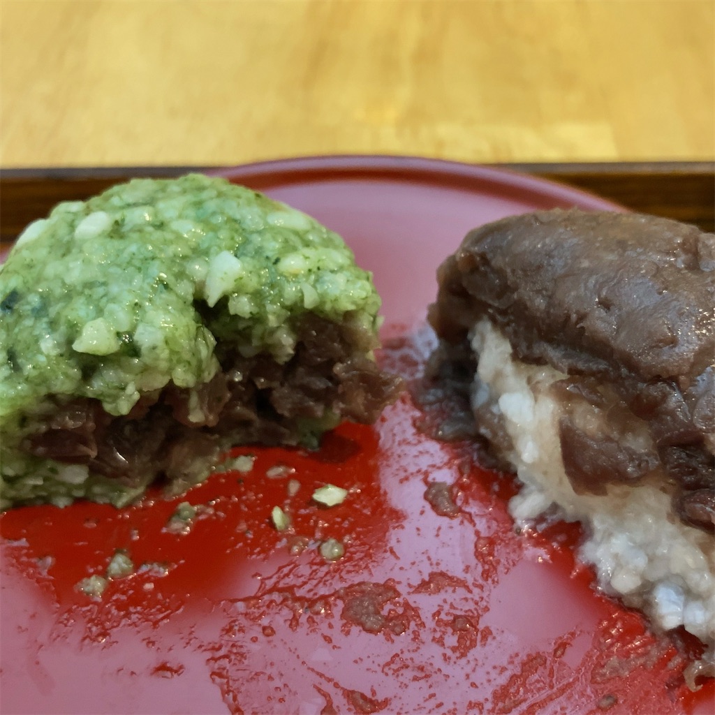 おはぎ専門店『はた乃』で、色とりどりのおはぎ（旧：ももすず