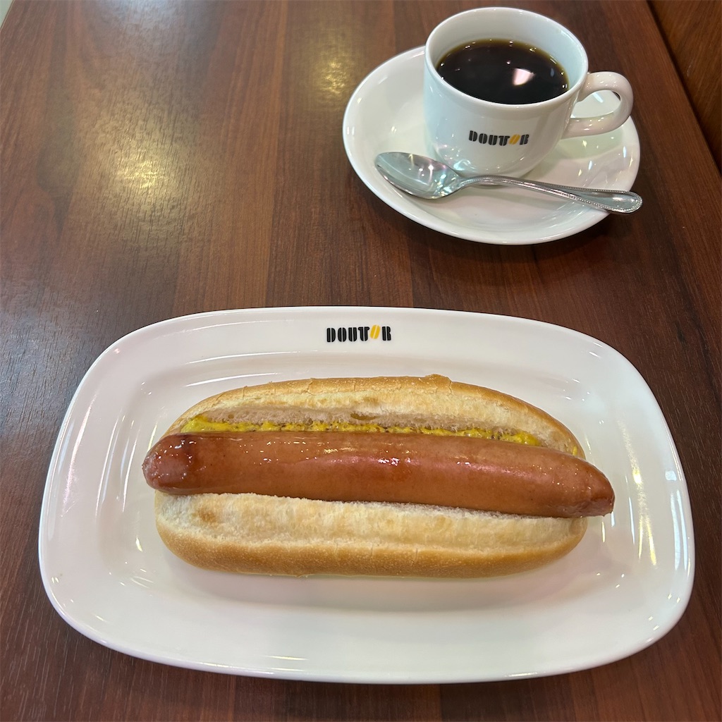 期間限定で復活！ドトールコーヒーショップのジャーマンビッグドック