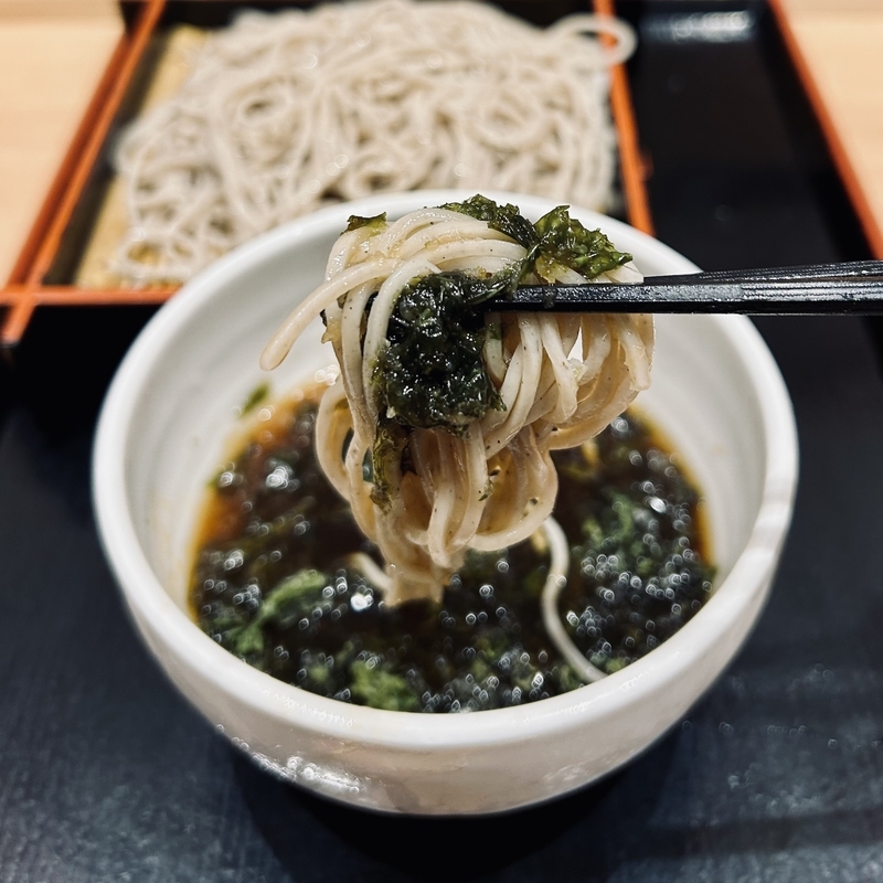 夏季限定】『ピリリと辛い海苔つけそば』| そばいち - 平日腰掛けOLの