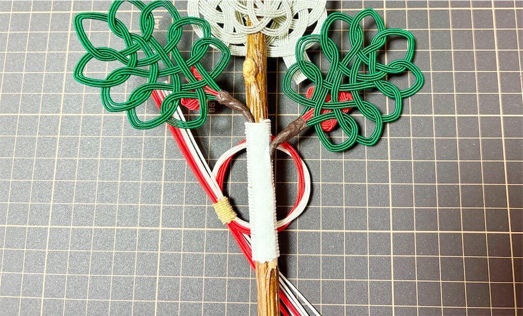 節分飾り】水引で作った上品な柊鰯（ひいらぎいわし） - ゆっくり歩い