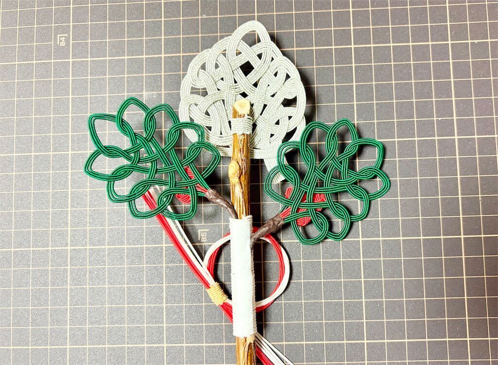 節分飾り】水引で作った上品な柊鰯（ひいらぎいわし） - ゆっくり歩い