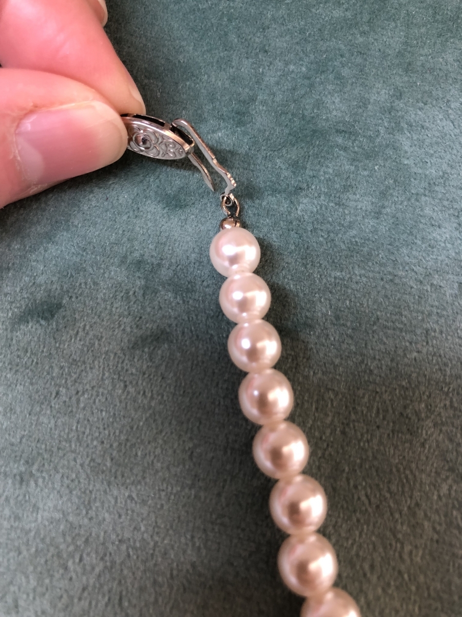 パールネックレス 旧型ネジ式の留め具をセルフ修理した話 - 日常