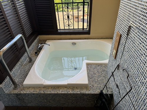 LA VISTA Room  No-8