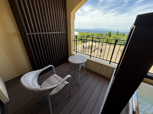 LA VISTA Room  No-9
