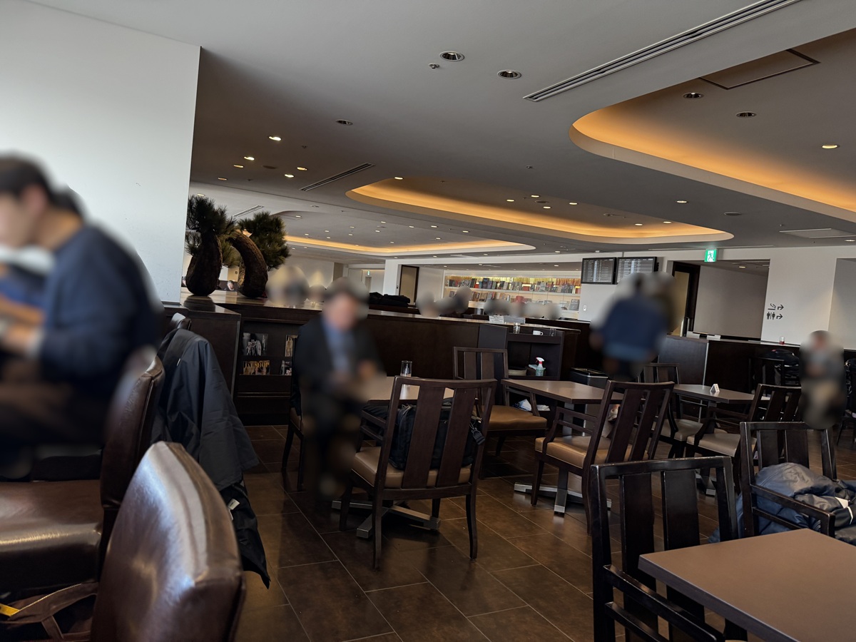 JAL Diamond Premier Lounge   No-3