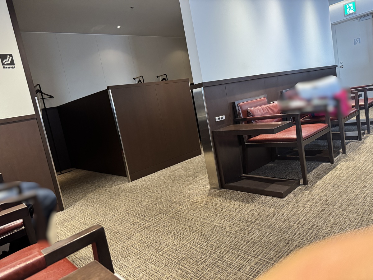 JAL Diamond Premier Lounge   No-5