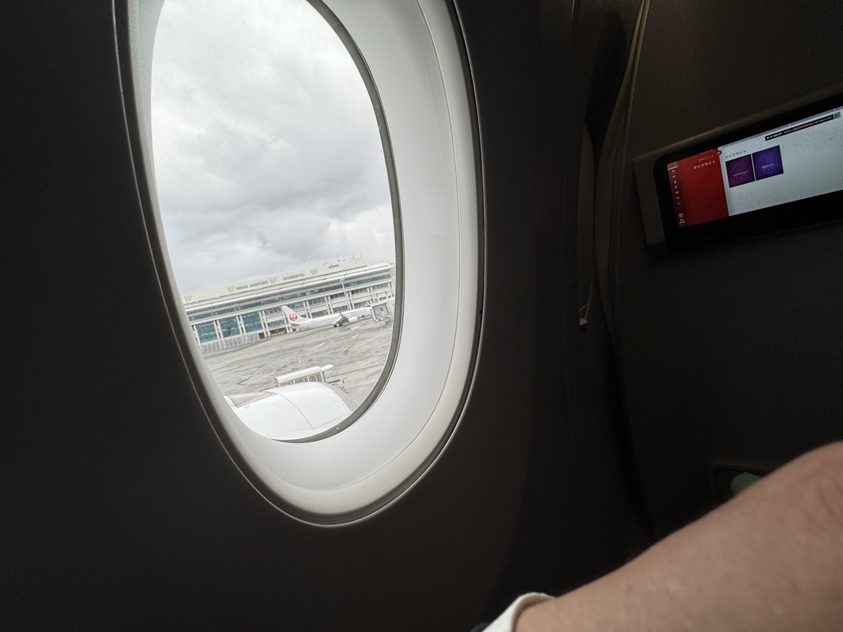 Inside the Airplane  No-2