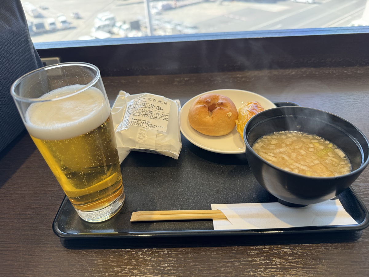 JAL Diamond Premier Lounge  No-3