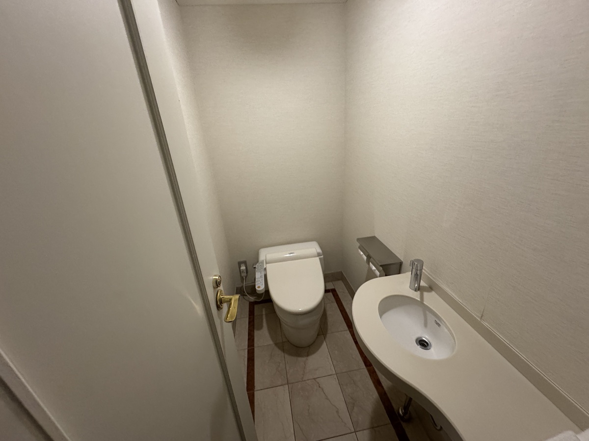 Japan Western Corner Suite   No-6